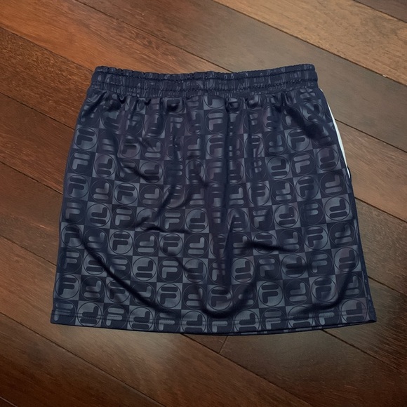 Fila Women’s Navy Blue Ambra Skirt - Picture 2 of 4